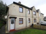 3 Bedrooms Flat for sale in Stevens Place, Gourock PA19