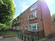 3 Bedrooms Flat for sale in Waverley Street, Nottingham NG7
