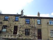 3 Bedrooms for rent in Almondbury Bank, Moldgreen,...