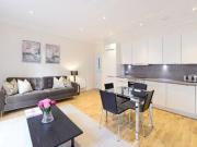 3 Bedrooms for rent in Hamlet Gardens, London W6
