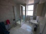 3 Bedrooms for rent in Hartley Grove, Leeds LS6