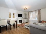 3 Bedrooms for rent in Hobart Gardens, Thornton Heath CR7