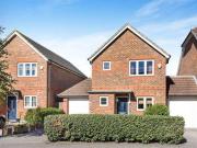 3 Bedrooms for rent in Locksley Gardens, Winnersh,...