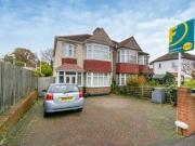 3 Bedrooms for rent in Shirley Road, Shirley CR0