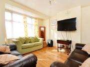 3 Bedrooms for rent in Woodmansterne Road, Streatham...