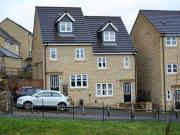 3 Bedrooms for sale in Tennyson Avenue, Huddersfield HD3