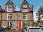 3 Bedrooms House for Rent in Priory Grove | Foxtons