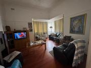 3 bedrooms house on the market in ke.
