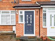 3 Bedrooms House terraced for Rent in Courtenay Avenue |...