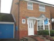 3 Bedrooms Link detached house for rent in Newton Close,...