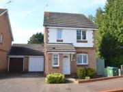 3 Bedrooms Link detached house for rent in Rivets Close,...