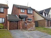 3 Bedrooms Link detached house for rent in Worrall Way,...