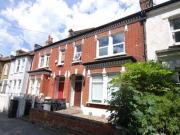 3 Bedrooms Maisonette for rent in Blackshaw Road, London...