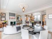 3 Bedrooms Maisonette for rent in High Street Wimbledon,...