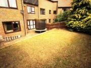 3 Bedrooms Maisonette for rent in Katesgrove Lane,...