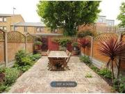 3 Bedrooms Maisonette for rent in Maysoule Road, London SW11