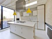 3 Bedrooms Maisonette for rent in Portobello Road,...