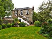 3 Bedrooms Maisonette for rent in Quality Street,...