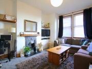 3 Bedrooms Maisonette for rent in Sellincourt, Tooting SW17