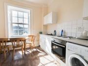 3 Bedrooms Maisonette for rent in St. James´s Parade,...