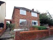 3 Bedrooms Maisonette for sale in Grover Road, Oxhey WD19