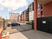 3 Bedrooms Maisonette for sale in Lower Southend Road,...