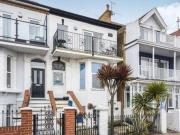3 Bedrooms Maisonette for sale in Thorpe Bay, Essex SS1