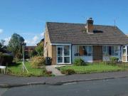 3 Bedrooms Semi detached bungalow for rent in Broad Oak...