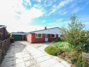 3 Bedrooms Semi detached bungalow for sale in Shepherds...