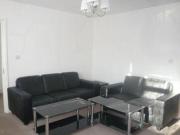 3 Bedrooms Semi detached house for rent in Arundel Rad,...