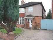 3 Bedrooms Semi detached house for rent in Bassett...