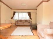 3 Bedrooms Semi detached house for rent in Beverley...