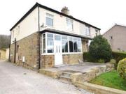 3 Bedrooms Semi detached house for rent in Bradford...