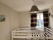 3 Bedrooms Semi detached house for rent in Bromley...