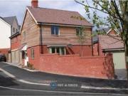 3 Bedrooms Semi detached house for rent in Campbell...