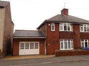 3 Bedrooms Semi detached house for rent in Carlby Road,...