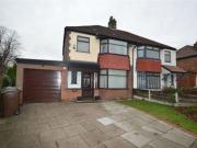 3 Bedrooms Semi detached house for rent in Castle Road,...