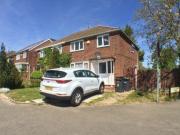 3 Bedrooms Semi detached house for rent in Charlwood Rd,...