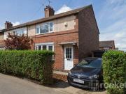 3 Bedrooms Semi detached house for rent in Clifton...