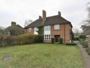 3 Bedrooms Semi detached house for rent in Coombe Lane,...