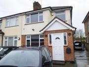 3 Bedrooms Semi detached house for rent in Coronation...