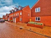 3 Bedrooms Semi detached house for rent in Daisy Road,...