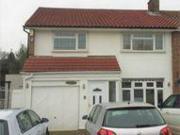 3 Bedrooms Semi detached house for rent in Daylop Drive,...