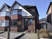 3 Bedrooms Semi detached house for rent in Eccles Road,...