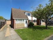 3 Bedrooms Semi detached house for rent in Fieldfare,...