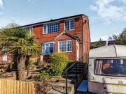 3 Bedrooms Semi detached house for rent in George...