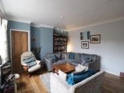 3 Bedrooms Semi detached house for rent in Grierson...
