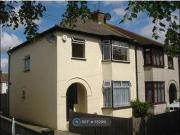 3 Bedrooms Semi detached house for rent in Hall Road,...