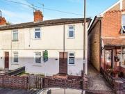 3 Bedrooms Semi detached house for rent in Henwood Green...