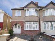 3 Bedrooms Semi detached house for rent in Hibernia...